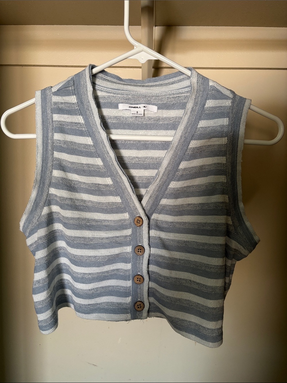 Oneill beachy button up tank top